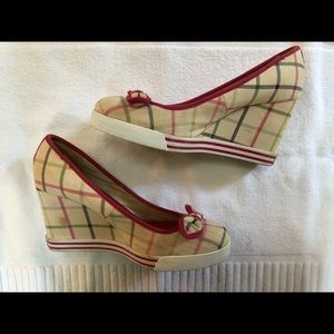 Coach cloth wedge shoe 3 3/8” high